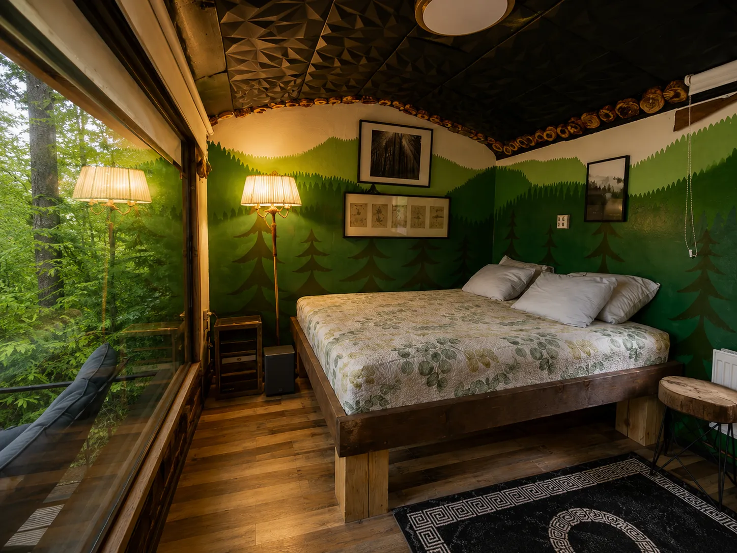 Black Forest Cabin — burbuļvanna, kino, ezers un briežu parks — 2